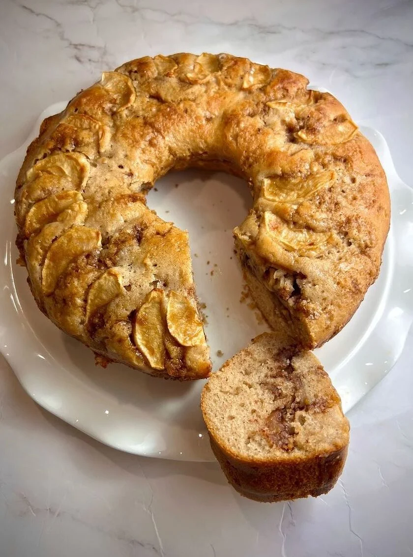 Apple Cinnamon Cake
