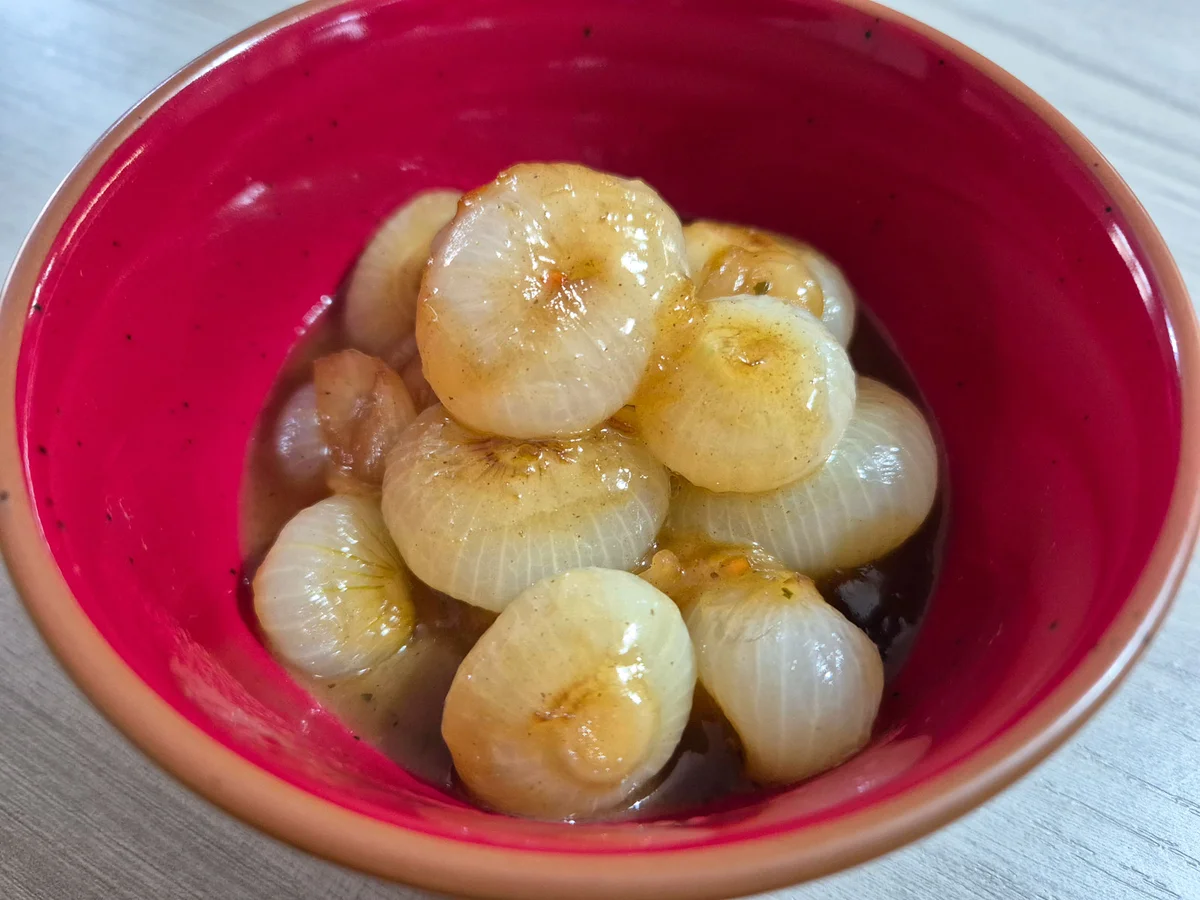 Sweet-and-sour borettane onions
