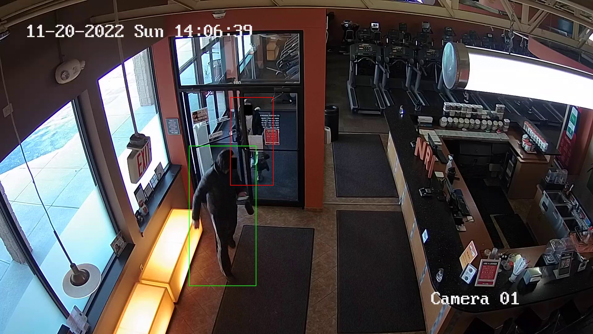 automated tailgating detection at gyms and fitness studios