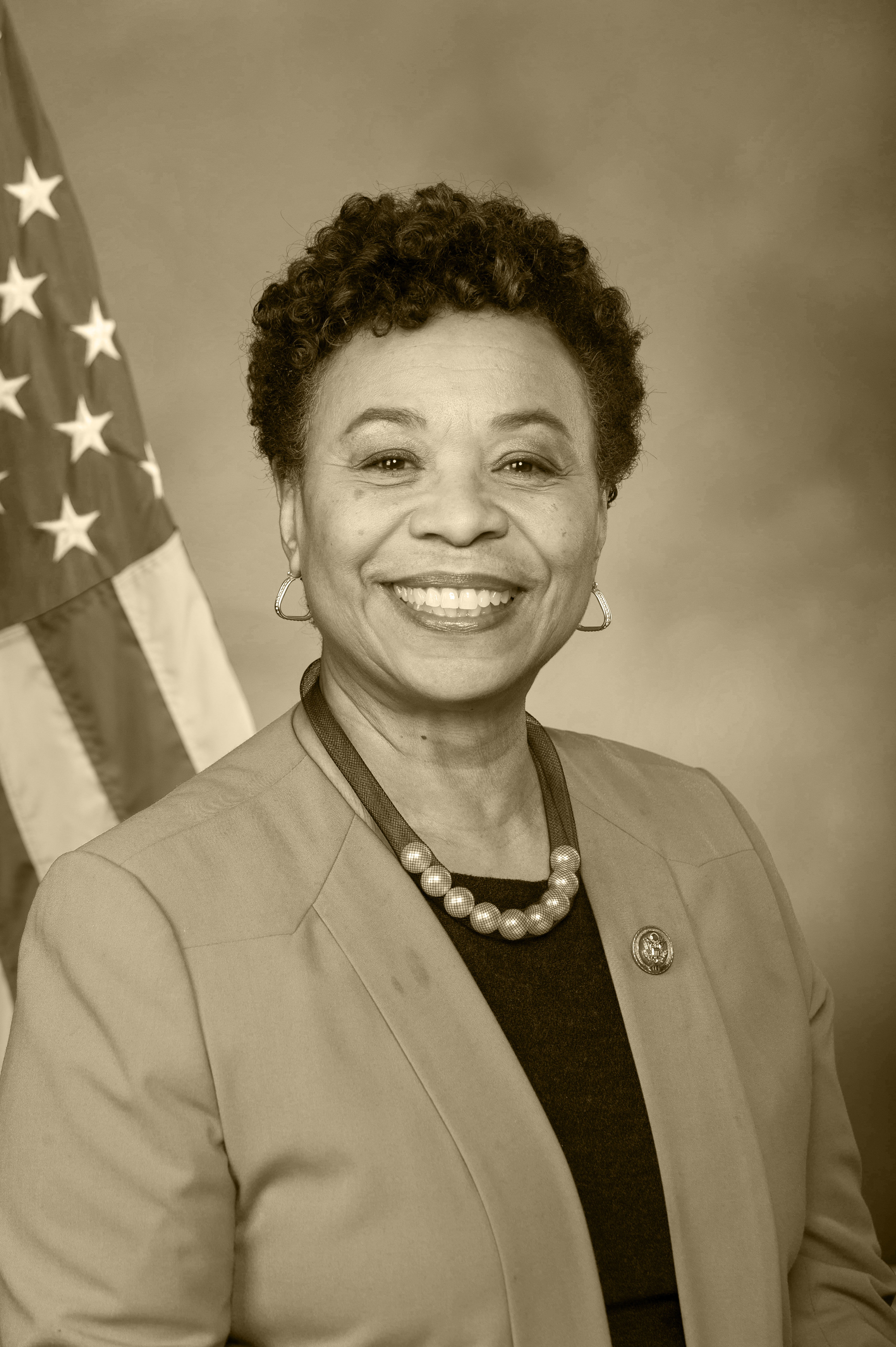 Congresswoman Barbara Lee M.S.W. ’75 official government portrait