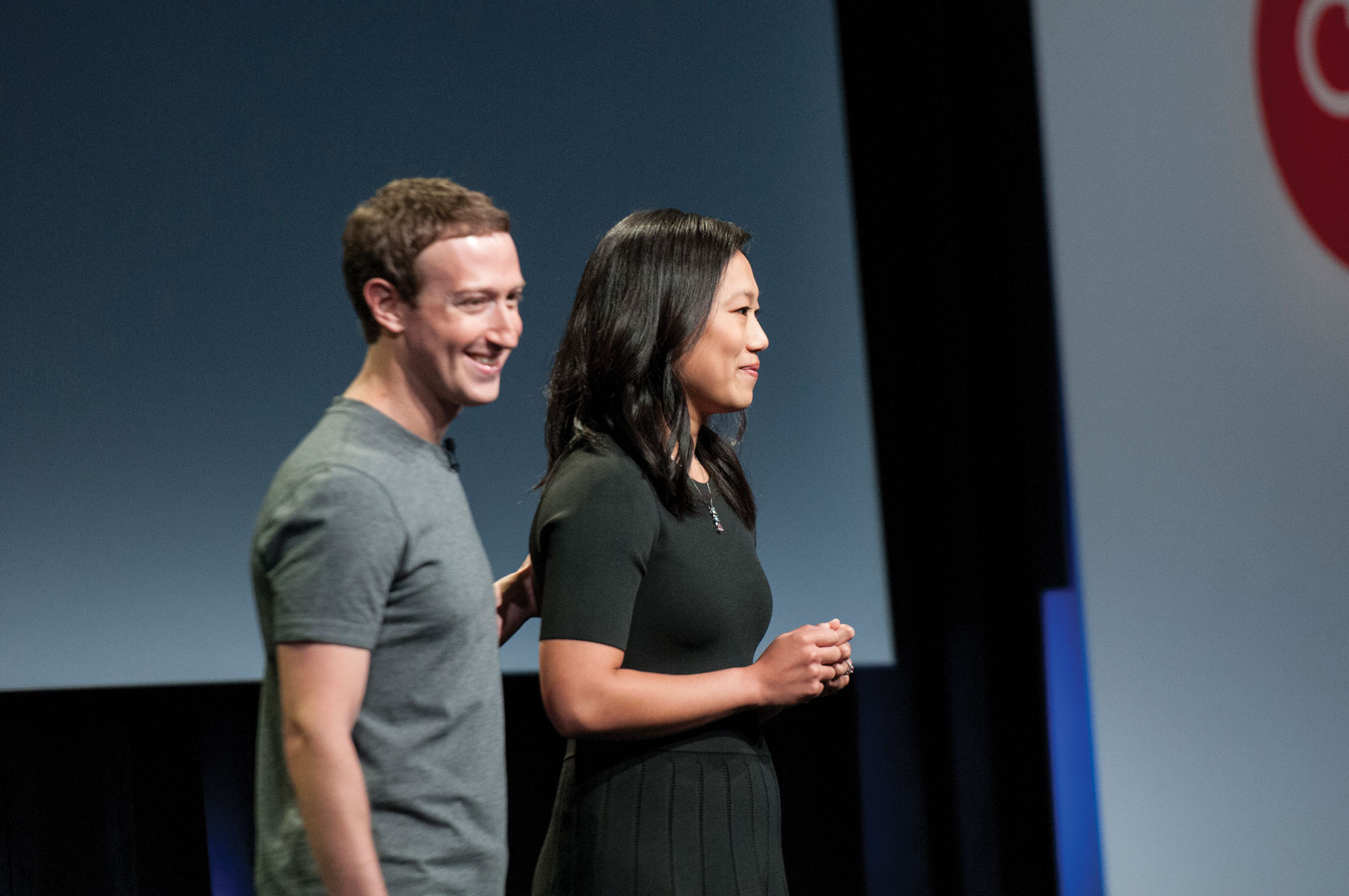 Photo of Mark Zuckerberg and Priscilla Chan speaking ceremony