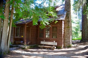 Clackamas Lake Historic Cabin campsite photo 5 - Mt. Hood National Forest, Oregon