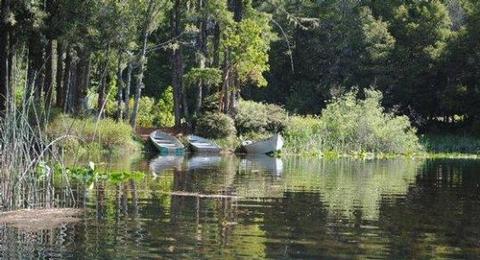Fish Lake Campground campground near Orleans, California