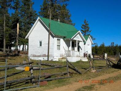 PARADISE GUARD STATION5