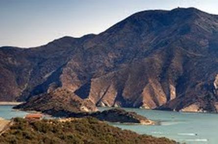 PYRAMID LAKE - LOS ALAMOS CAMPGROUND