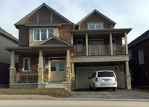 129 Sharavogue Ave  Oshawa Ontario Canada Sale residential Michael  Mao HomeLife Landmark Realty Inc., Brokerage