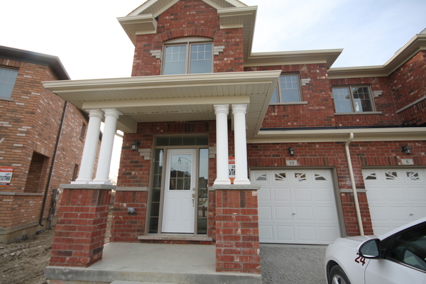 10 Davenfield Circ  Brampton Ontario Canada Rent residential BASHIR & NADIA  AHMED RE/MAX Millennium Real Estate, Brokerage*