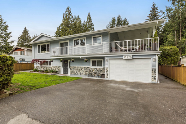 19925 43A Ave  Langley British Columbia Canada Sale residential   HomeLife Benchmark Realty Corp.