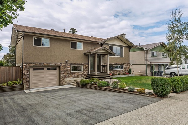 17872 58th  Ave  Surrey British Columbia Canada Sale residential   HomeLife Benchmark Realty Corp.