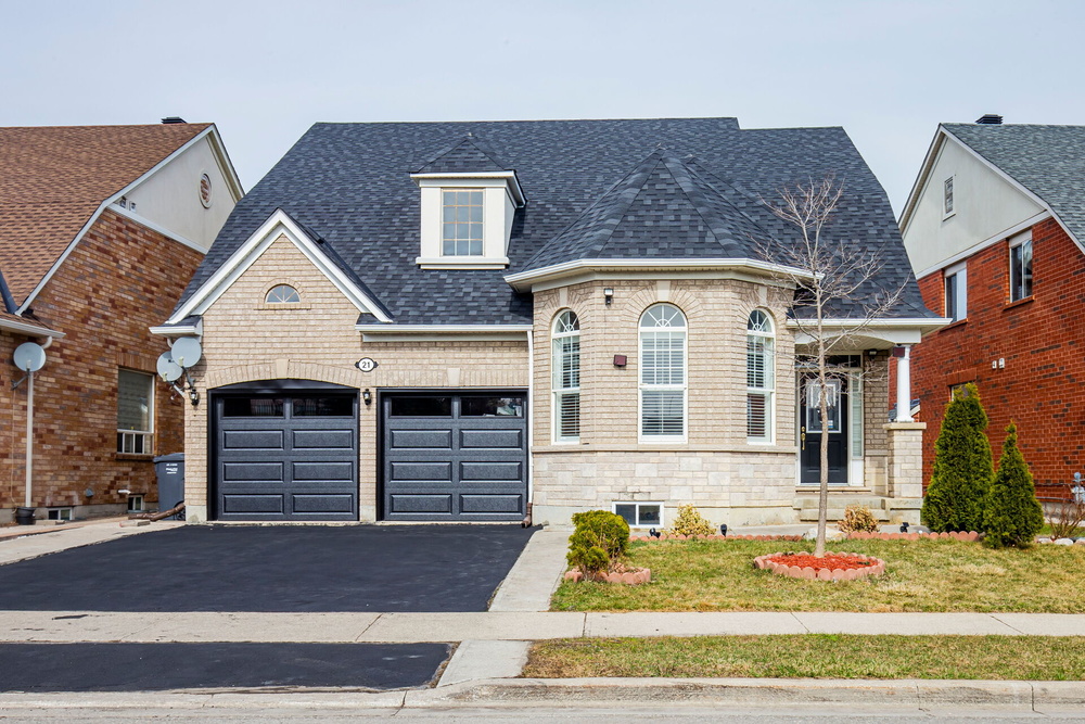 21 Dwyer   BRAMPTON Ontario Canada Sale residential Lida Noorafkan RE/MAX DYNAMICS REALTY, BROKERAGE*