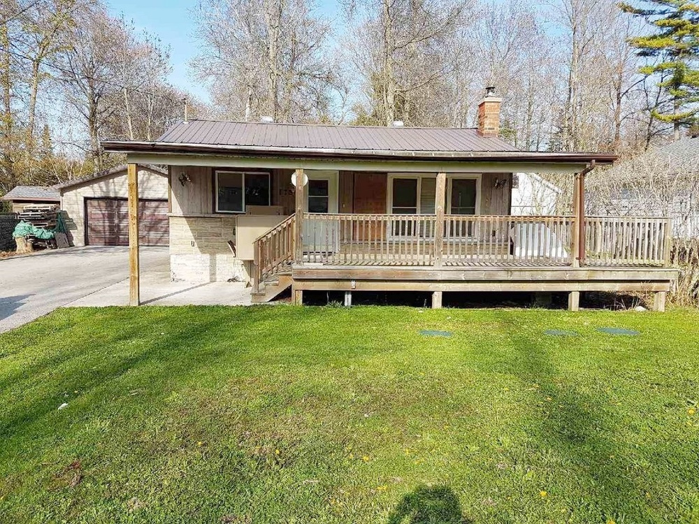 178 Huron Road   Point Clark Ontario Canada Sold residential Glenis Vardy Royal LePage Exchange Realty Co., Brokerage*