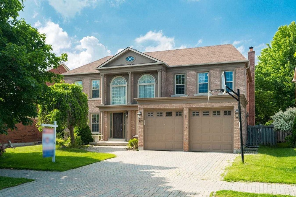 69 Gatcombe Circ   Richmond Hill Ontario Canada Sale residential Hooman Bandarchi RE/MAX Realtron Realty Inc., Brokerage*
