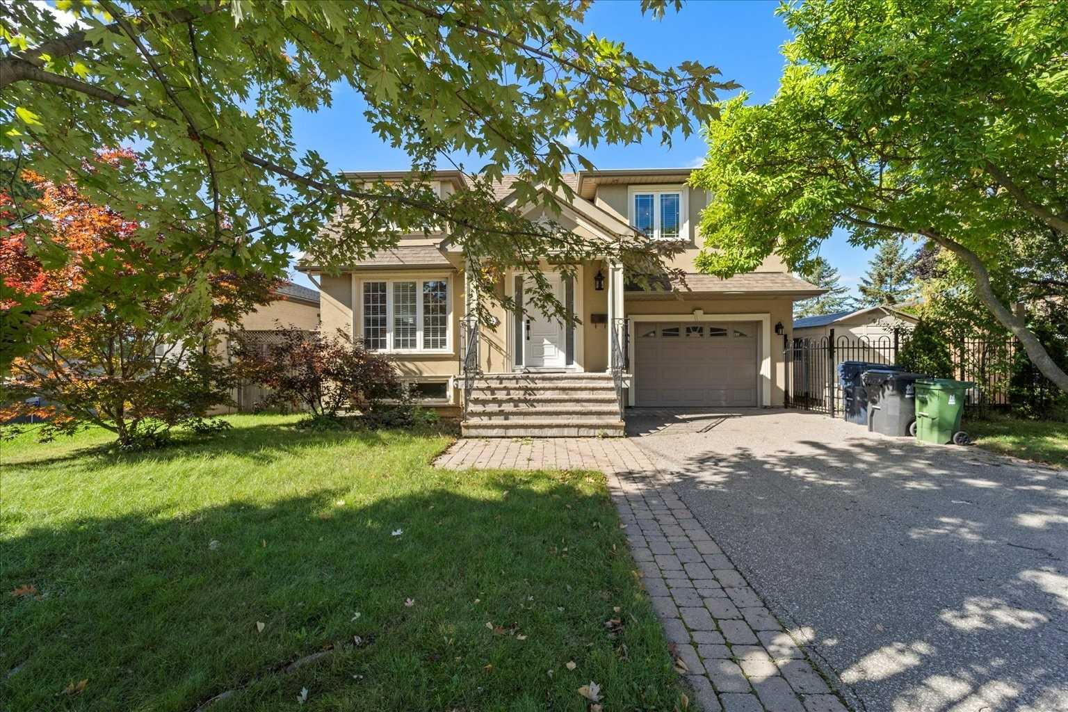 10 Cavehill Cres Toronto Ontario Canada Sold residential Panos Peppas Right at Home Realty, Brokerage*