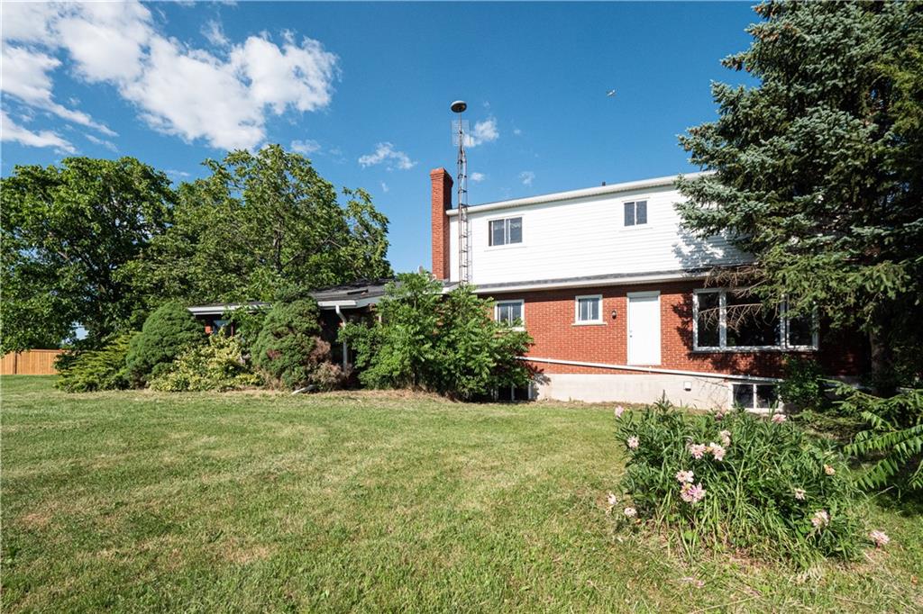 5367 Side Road 2 Side Road Milton Ontario Canada Sold residential MR MILTON REAL ESTATE TEAM Team Leader</div> Sutton Group Realty Systems Inc, Brokerage *