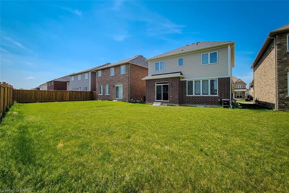 107 Longboat Run W   Brantford Ontario Canada Sale residential Harry Kaler HomeLife Silvercity Realty Inc., Brokerage*