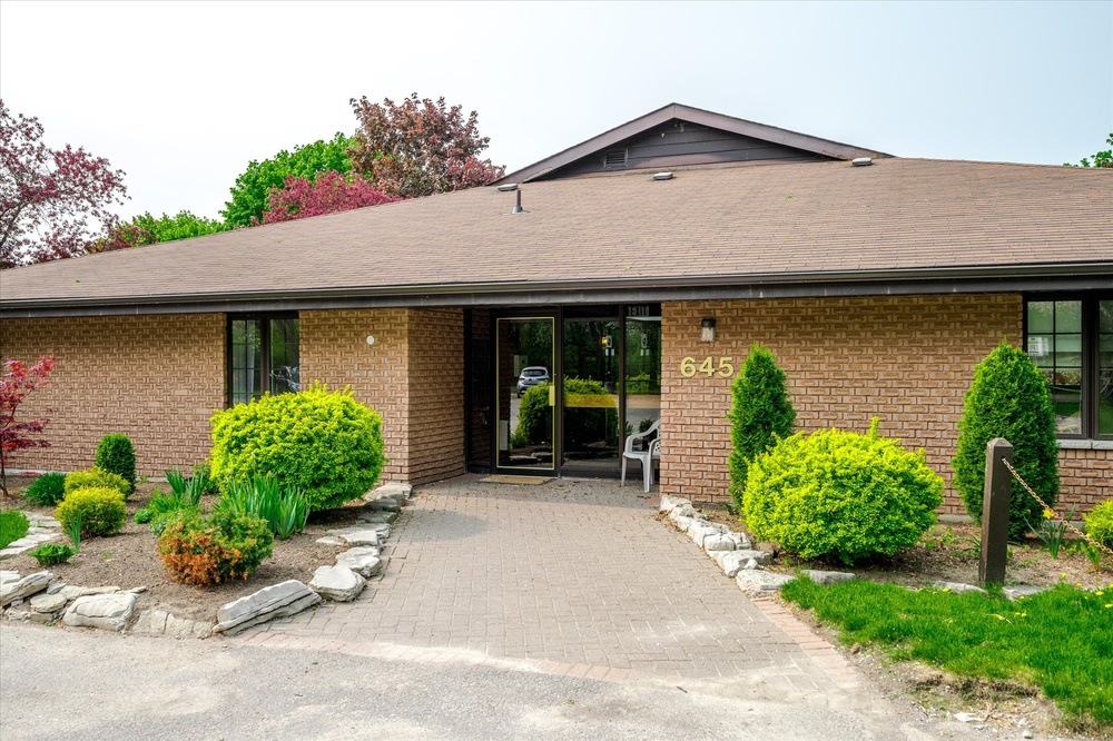 13 645 Whitaker St. MLS 1010. The Platinum Team at Bowes & Cocks