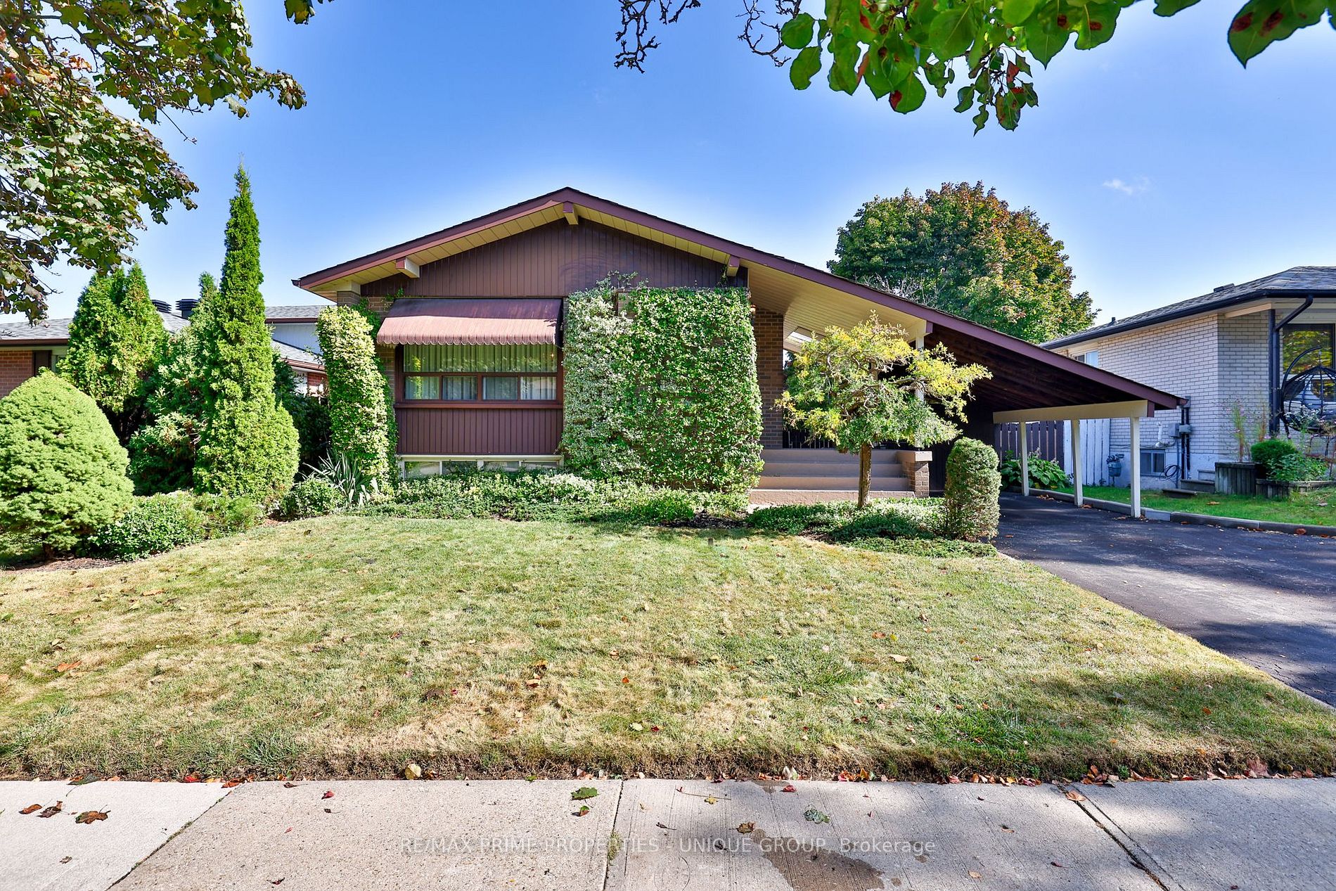 83 Amberjack Blvd Toronto Ontario  Sold residential Ryan De Castro RE/MAX PRIME PROPERTIES - UNIQUE GROUP*