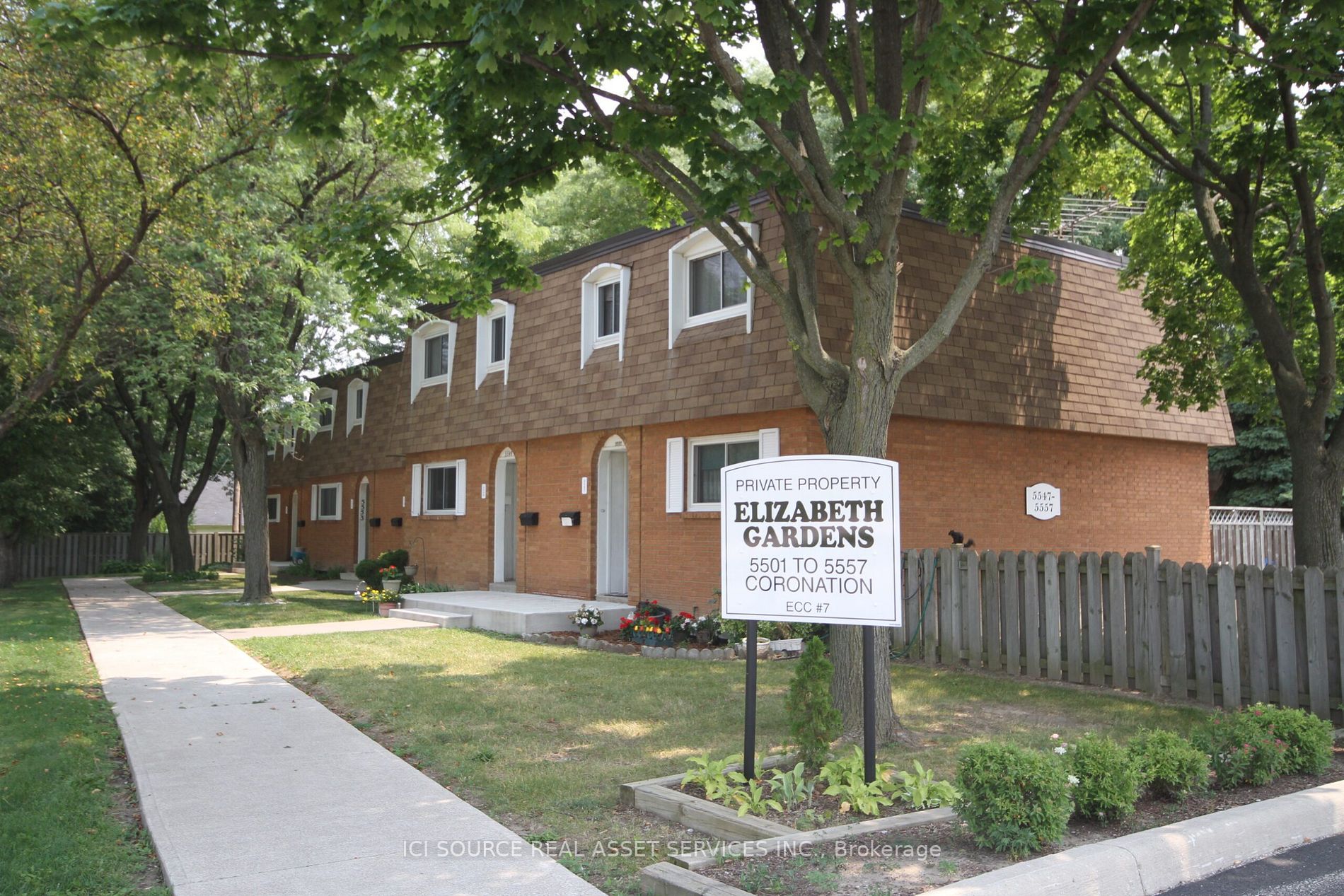 5555 Coronation Ave Windsor Ontario Canada Sold residential Shelley Sharma SAVE MAX 365 REALTY, BROKERAGE*