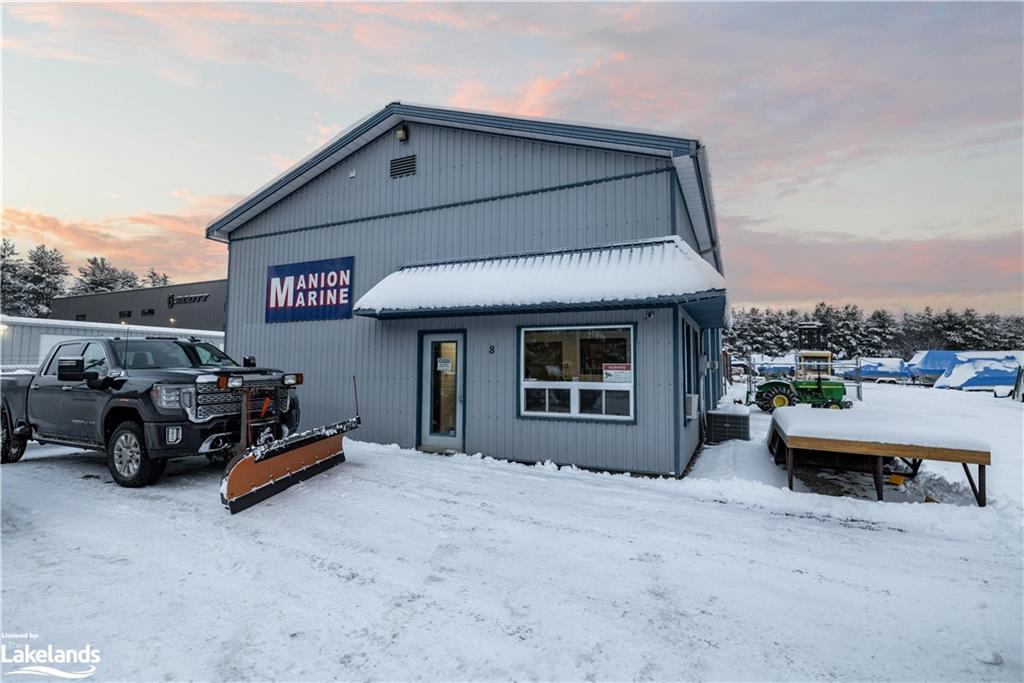 8 Gray Rd. MLS 40359364. Bracebridge Real Estate