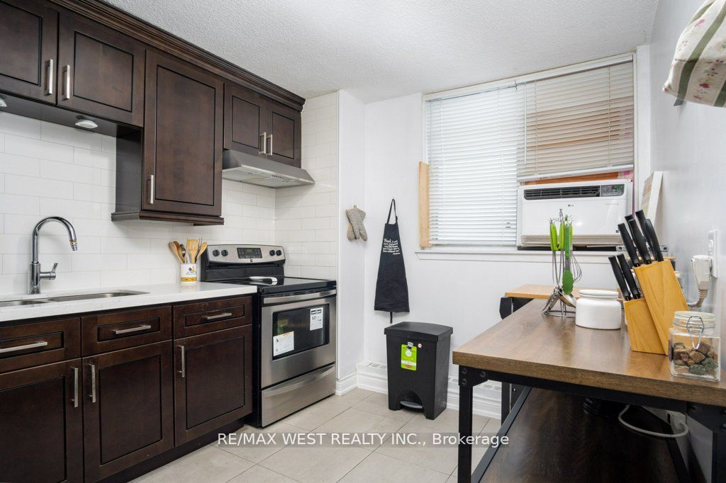 209 - 100 Wingarden Crt Toronto Ontario  Sold residential Grace Soares RE/MAX West Realty Inc., Brokerage *