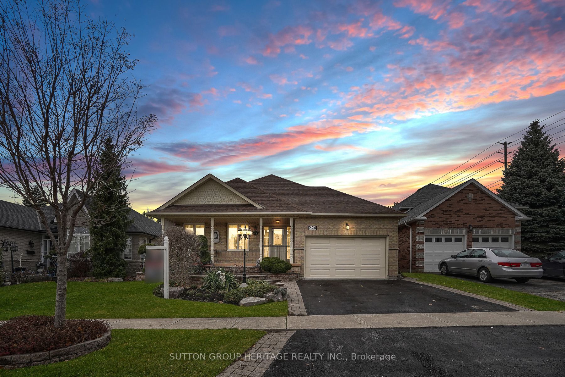 224 Fallingbrook St Whitby Ontario  Sold residential Robert Sixsmith SUTTON GROUP HERITAGE REALTY INC BROKERAGE
