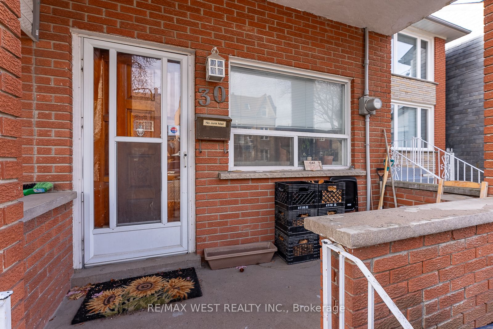 30 Brookfield St Toronto Ontario Canada Sold residential Tsering Yangru RE/MAX West Realty Inc., Brokerage *