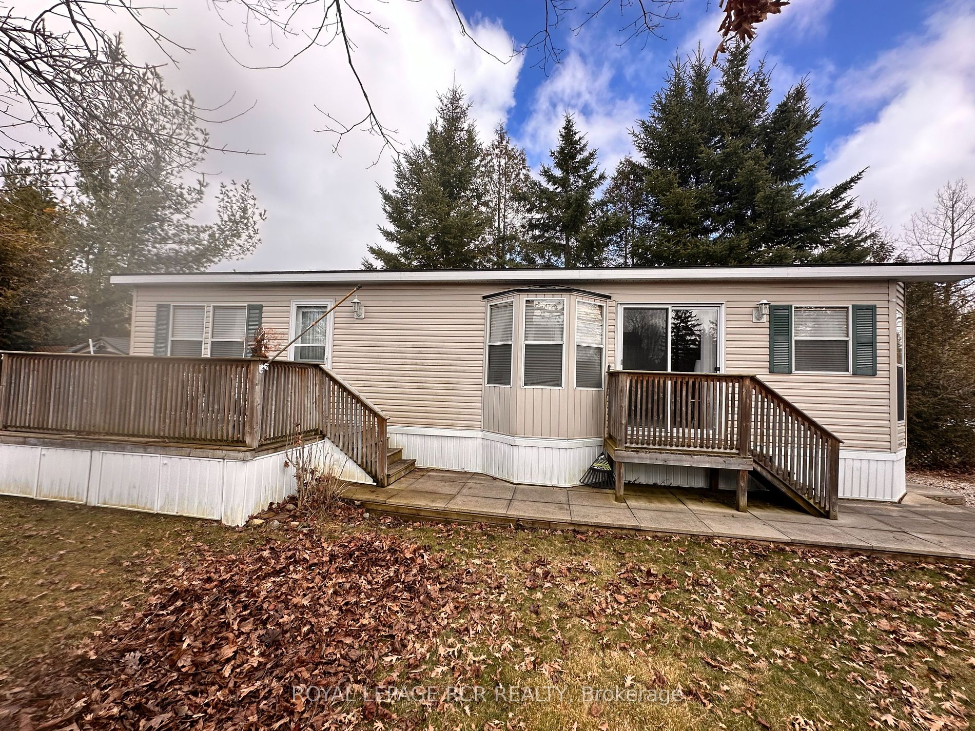 211 Beach Rd Centre Wellington Ontario  Sold residential Elaine Stone Royal LePage RCR Realty, Brokerage *
