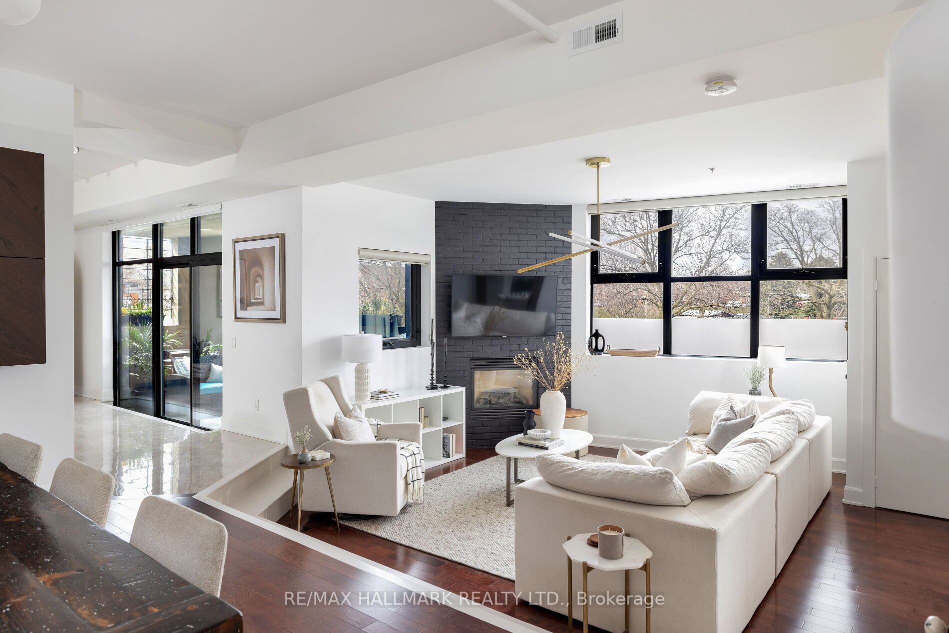 106 - 160 Fallingbrook Rd Toronto Ontario Canada Sold residential Heather Mackenzie Skybound Realty, Brokerage 