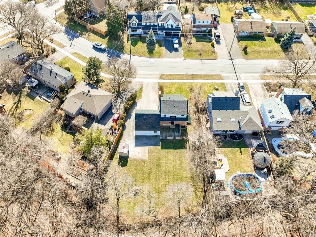 239 Bell Street Milton Ontario Canada Sold residential MR MILTON REAL ESTATE TEAM Team Leader</div> Sutton Group Realty Systems Inc, Brokerage *