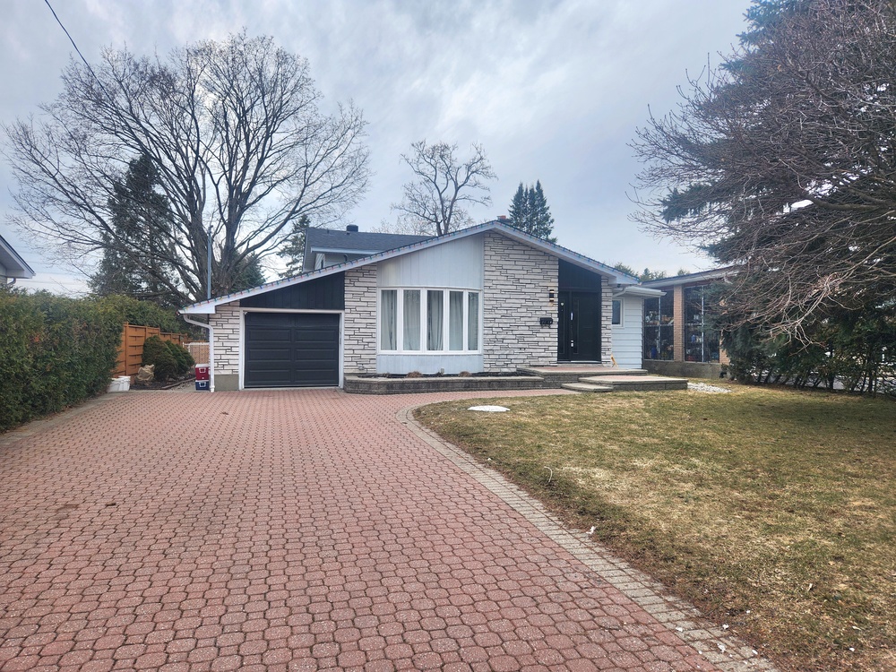 2114 Balharrie Ave E Ottawa Ontario Canada Sale residential Dora Dalietos TRU REALTY , BROKERAGE*