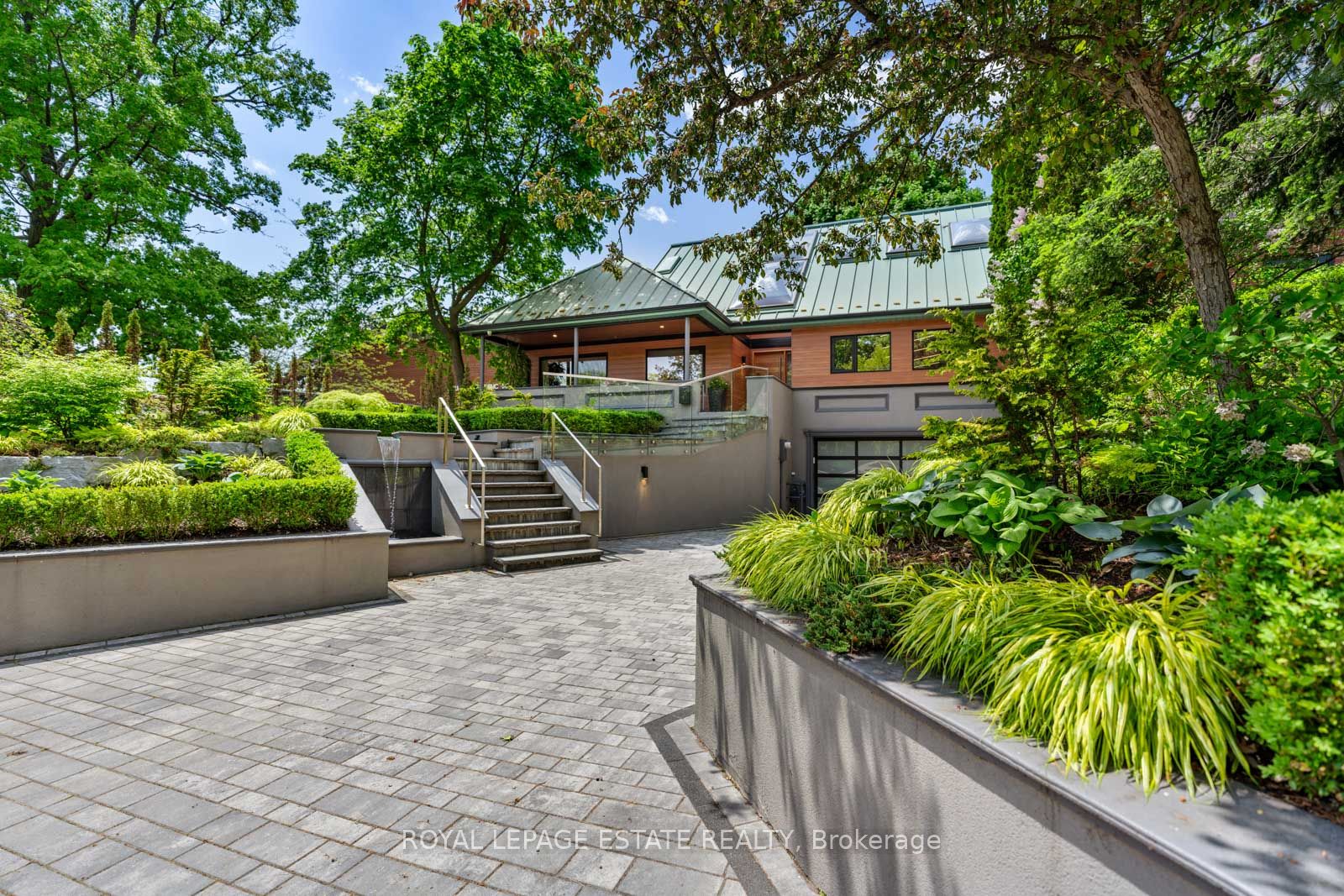 104 Fallingbrook Rd Toronto Ontario  Sold residential Heather Mackenzie Skybound Realty, Brokerage 