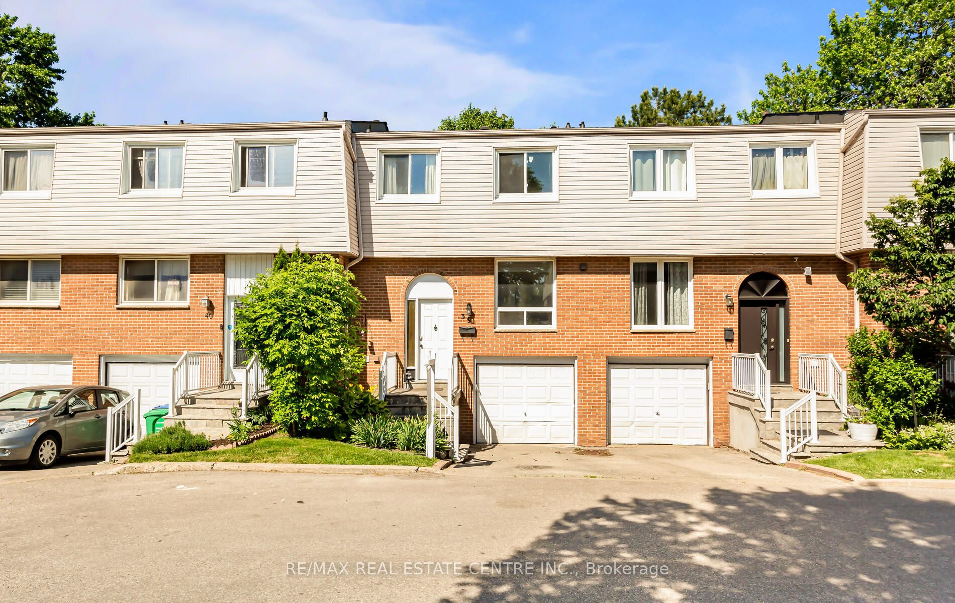 39 - 3525 Brandon Gate Dr Mississauga Ontario  Sold residential Rajan Sethi RE/MAX Real Estate Centre Inc., Brokerage *