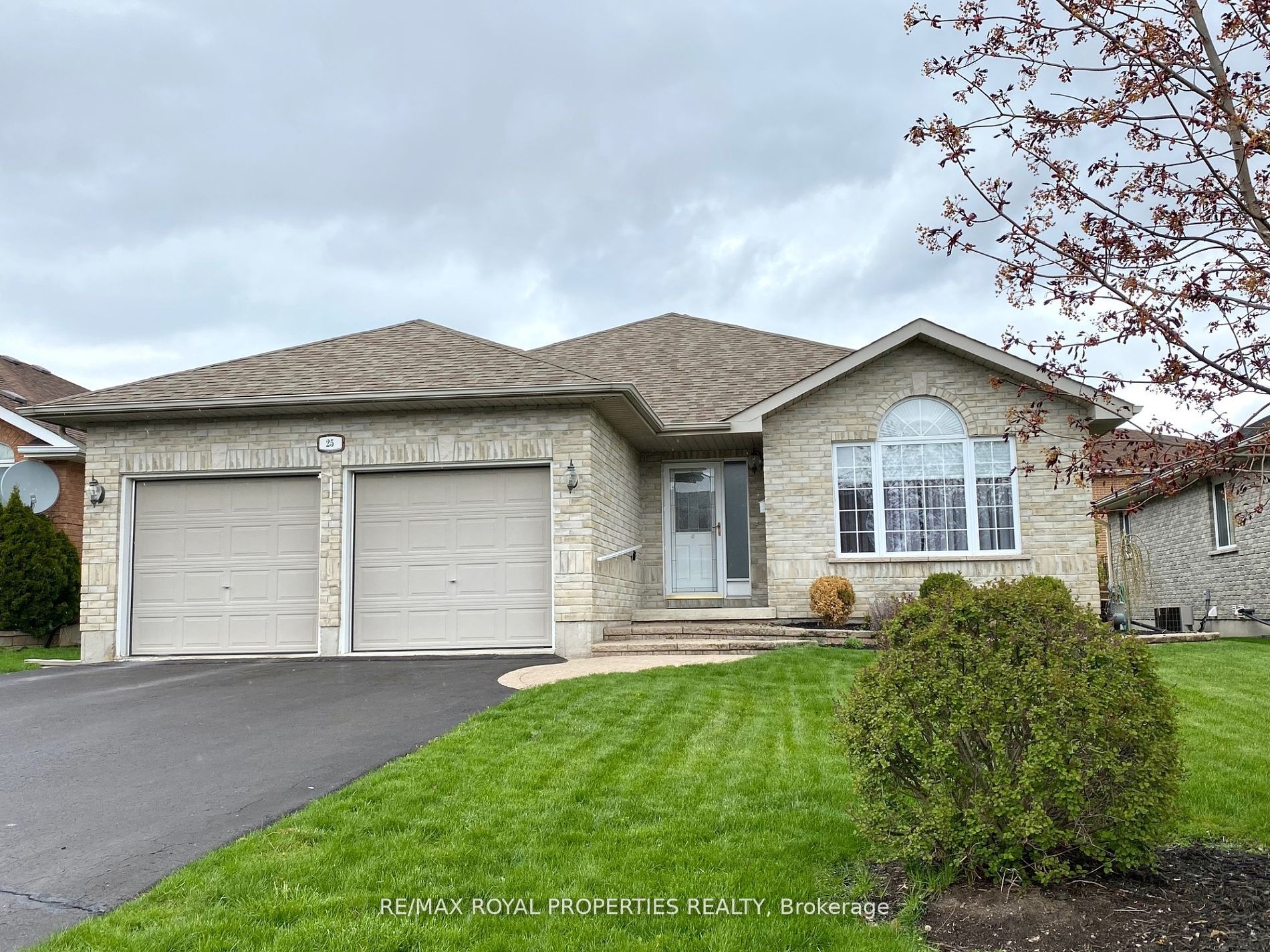 25 Linden Lane Belleville Ontario  Rented residential Thurairajah RAMESH RE/MAX Royal Properties Realty Ltd., Brokerage