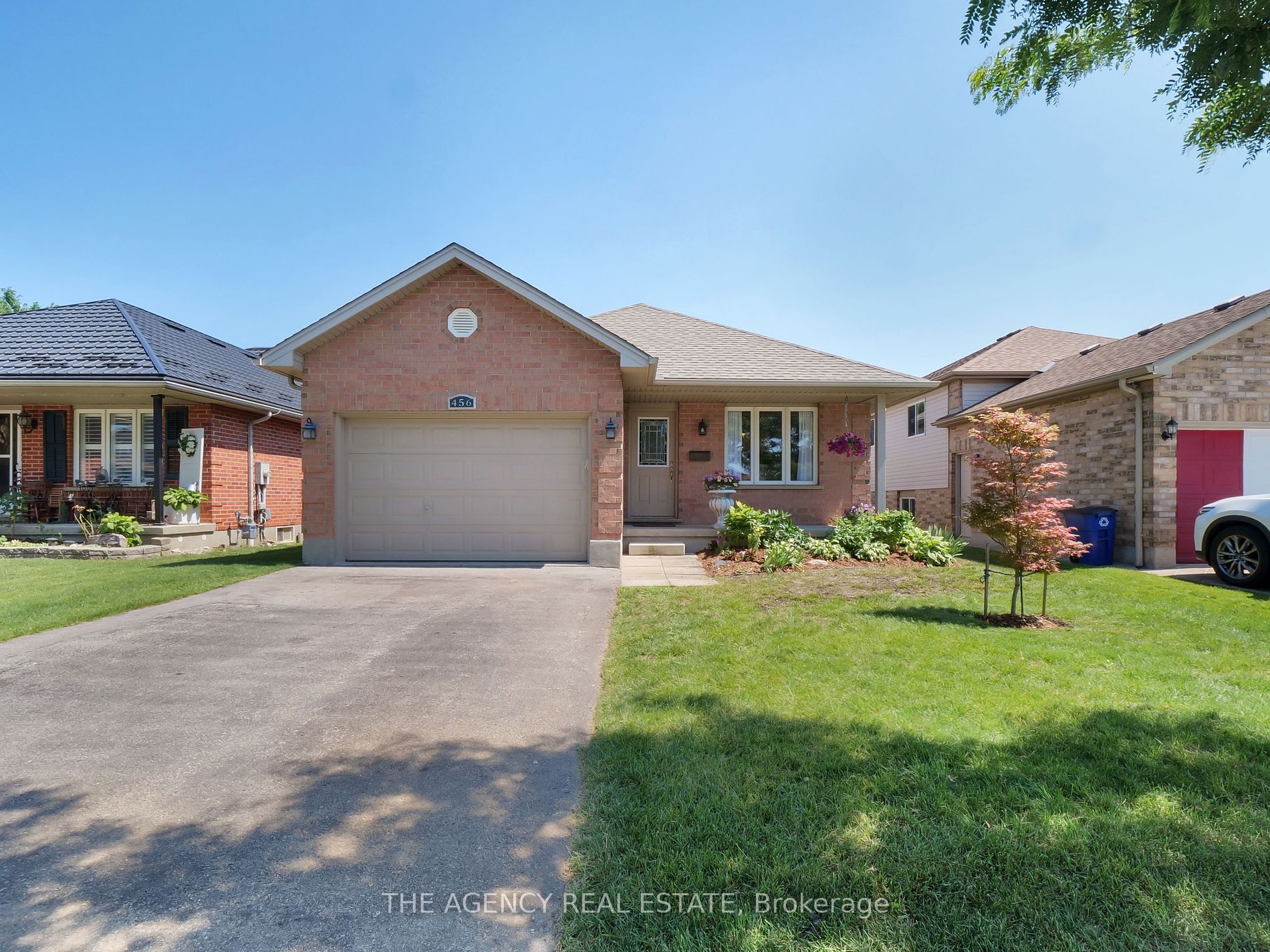 456 Marconi Blvd London Ontario Canada Sold residential Gurjeet Sandhu ੴ MBA ABR®,SRS®, AHWD®,PR RE/MAX Realty Services Inc., Brokerage*