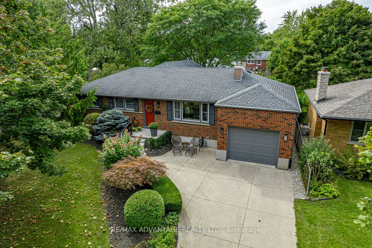 315 Bloxam Ave London Ontario Canada Sold residential Steve Parker RE/MAX Advantage Realty Ltd., Brokerage*