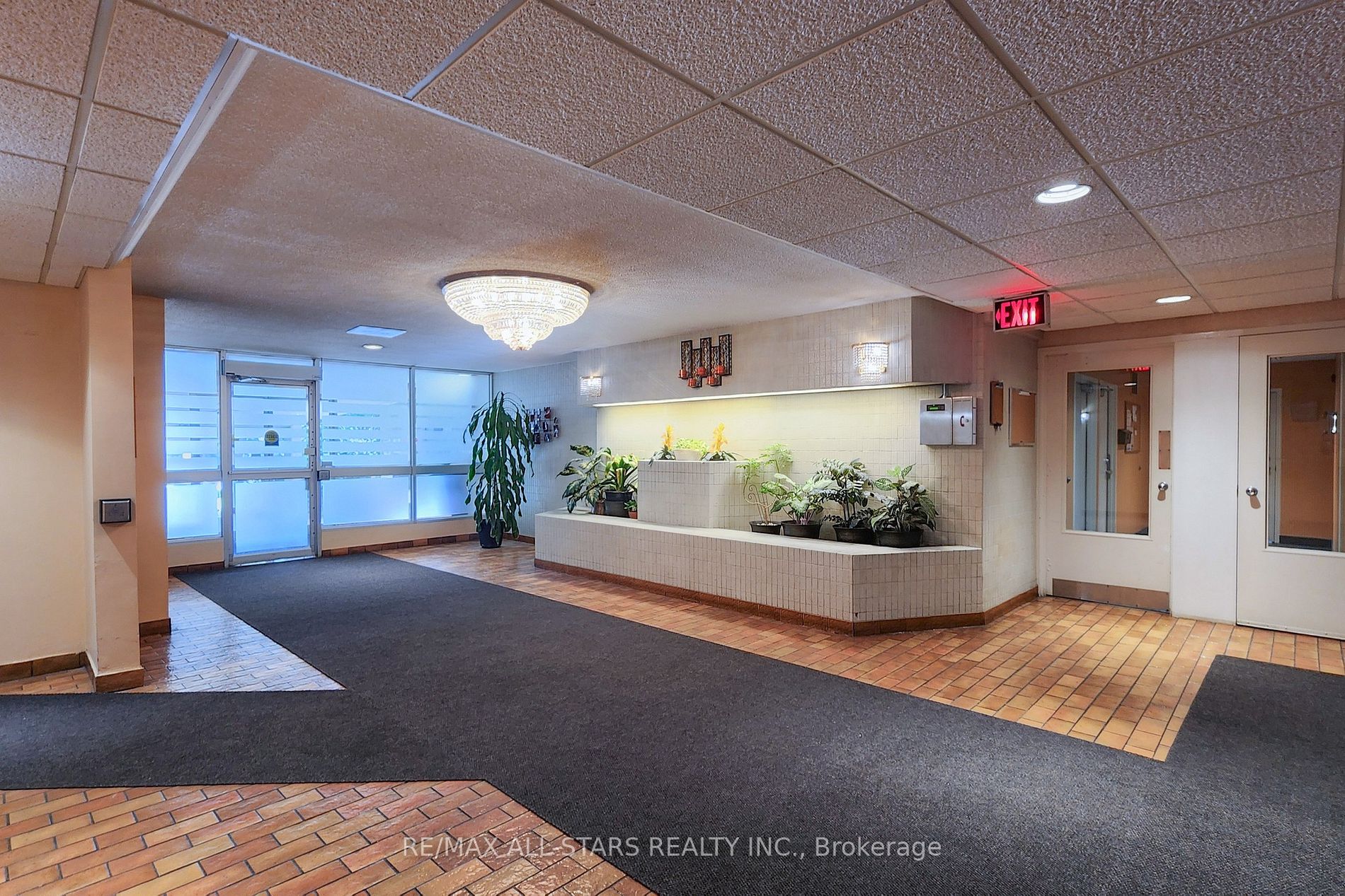 605 - 1275 Markham Rd Toronto Ontario Canada Sold residential RON NICESKI,Broker RE/MAX All-Stars Realty Inc., Brokerage *