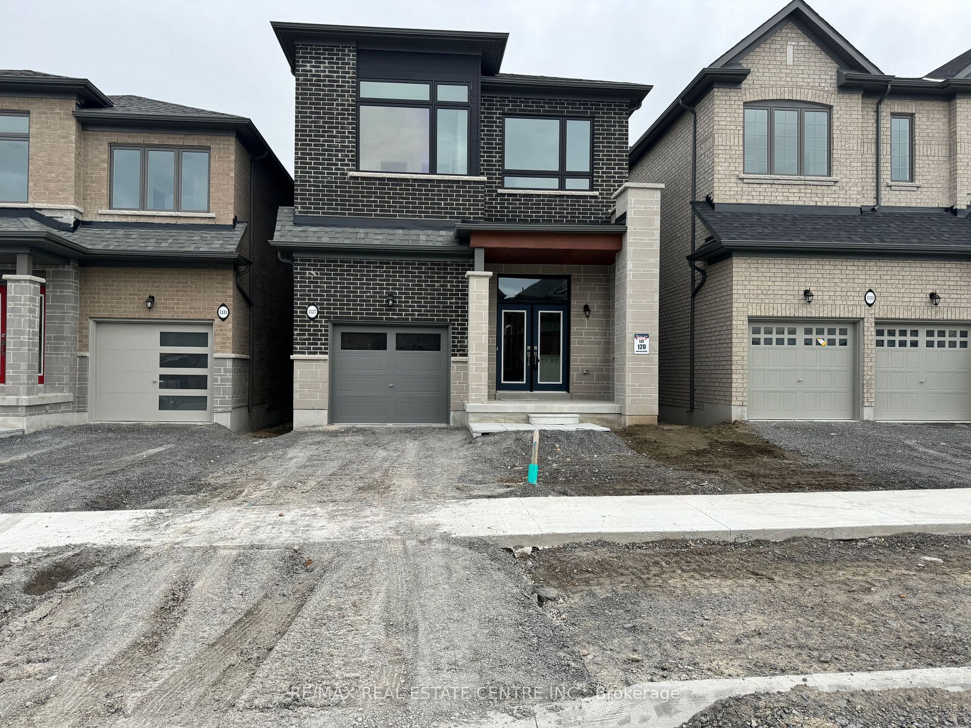 1127 Wilmington Ave Oshawa Ontario Canada Rented residential Rajan Sethi RE/MAX Real Estate Centre Inc., Brokerage *