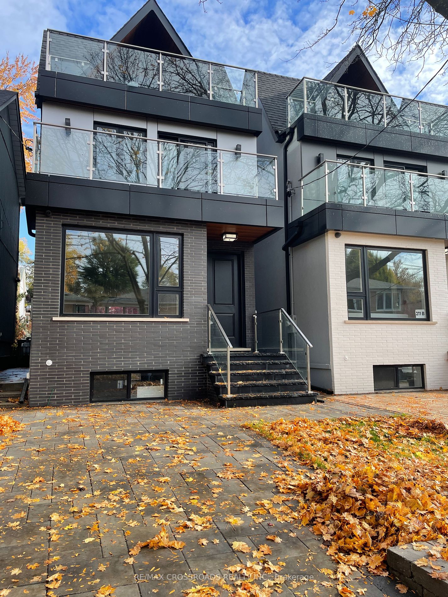 213 Wheeler Ave Toronto Ontario Canada Rented residential Parthi Ravichandran RE/MAX CROSSROADS REALTY INC, Brokerage*