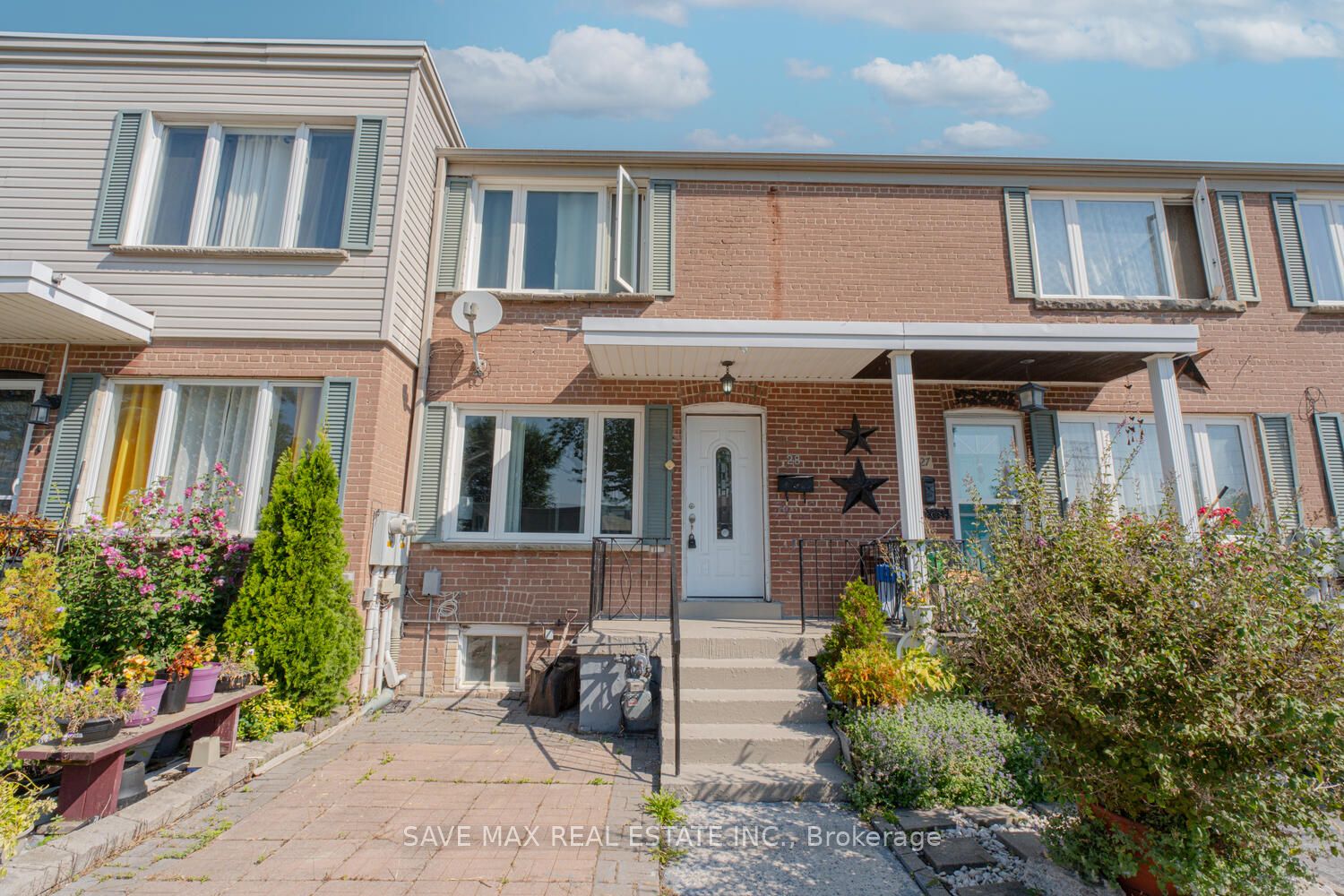 28 - 740 Kennedy Rd Toronto Ontario Canada Sold residential   Save Max Real Estate Inc.