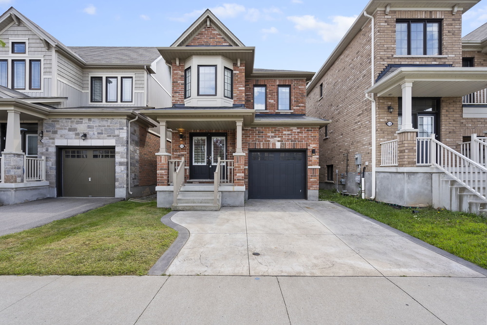 8120 Blue Ash Lane Niagara Falls Ontario Canada Sale residential MABANI REALTY INC.