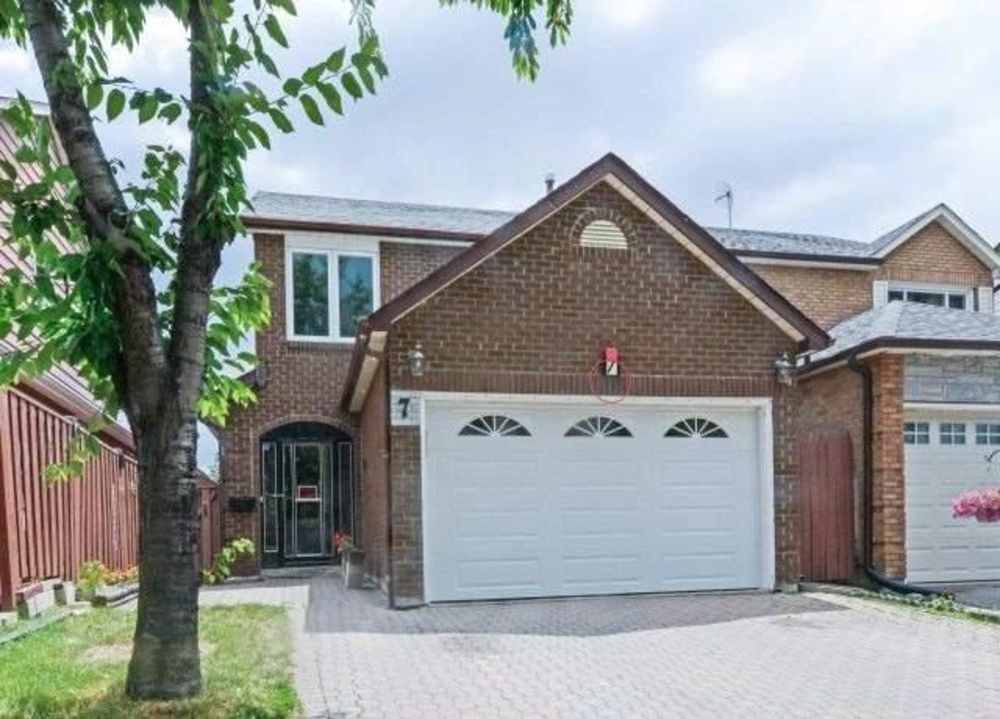7 Slater Circ Brampton Ontario Canada Rent residential Lida Noorafkan RE/MAX DYNAMICS REALTY, BROKERAGE*