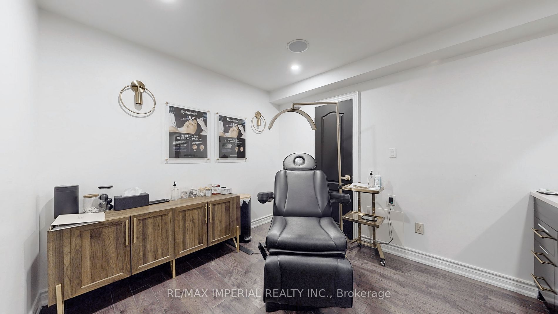 Room1&2 - 156 Main (Unionville) Street Markham Ontario Canada Lease commercial Alana Papeo RE/MAX Atrium Home Realty, Brokerage*