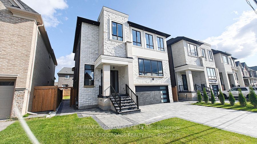 25 Madison Ave Richmond Hill Ontario Canada Sold residential Moses Lu RE/MAX CROSSROADS REALTY INC. Brokerage*