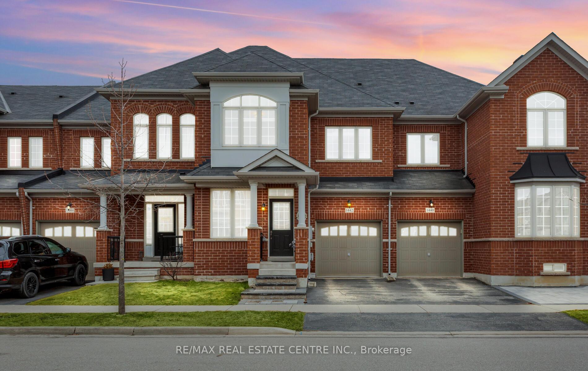 1442 Haws Crescent Milton Ontario Canada Sold residential Rajan Sethi RE/MAX Real Estate Centre Inc., Brokerage *