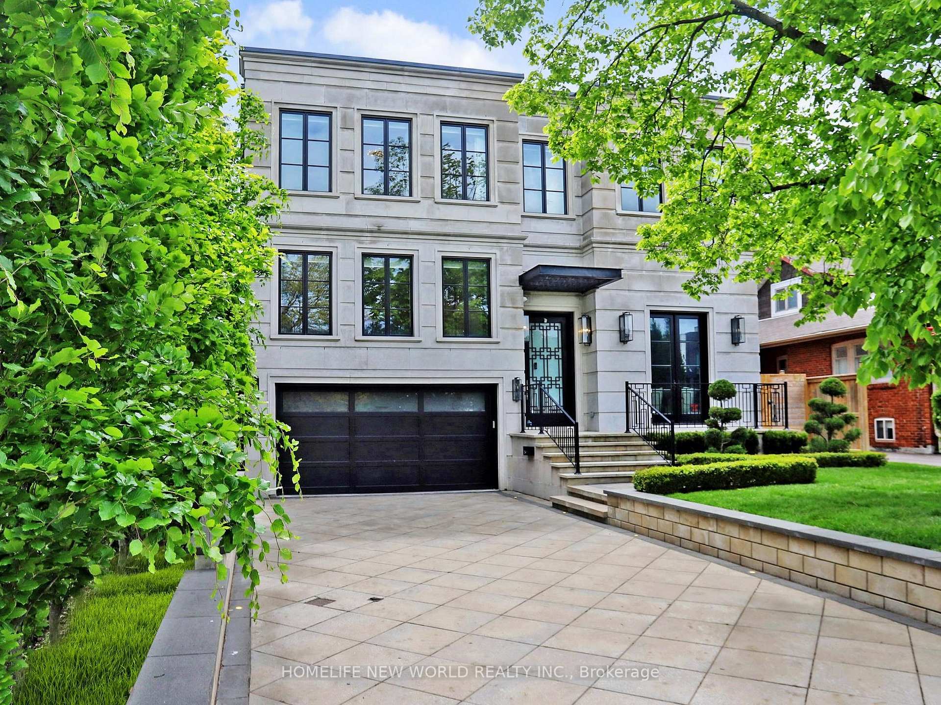 154 Yonge Boulevard Toronto Ontario Canada Sale residential Kaveh Hajhosseini HomeLife New World Realty Inc., Brokerage*