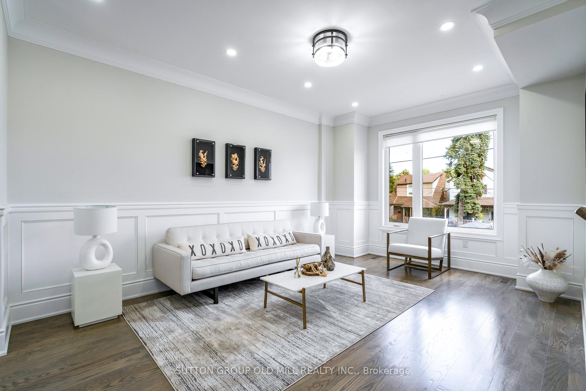 70 South Woodrow Boulevard Toronto Ontario Canada Rent residential Heather Mackenzie Skybound Realty, Brokerage 