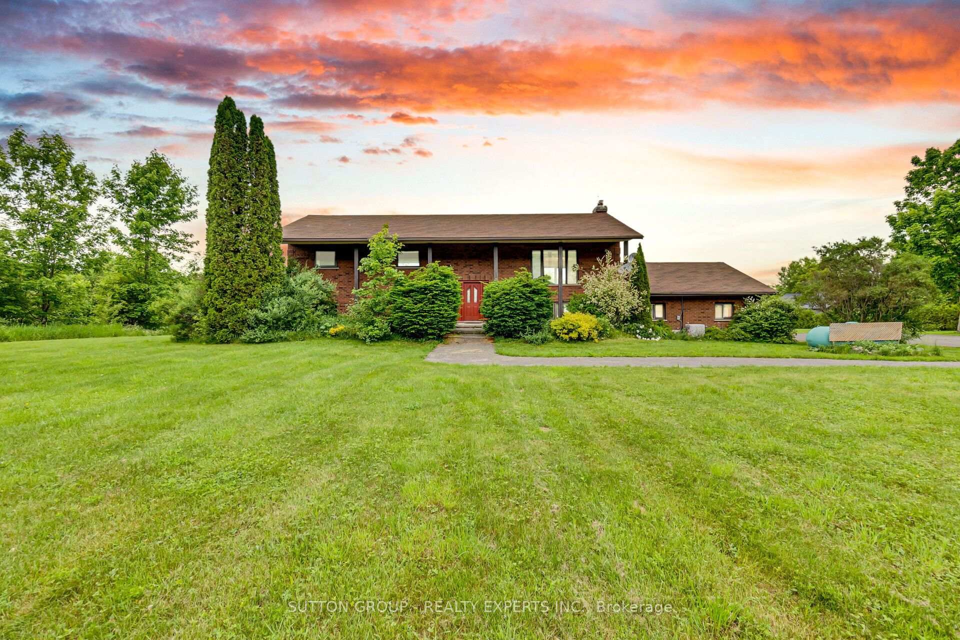 283249 Concession 10 Road Georgian Bluffs Ontario Canada Sold residential Tejpal Sidhu Sutton Group- Realty Experts Inc.