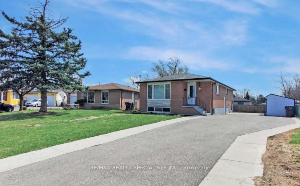 Bsmt - 6 Fidelia Crescent Brampton Ontario Canada Rented residential Sundeep Babbar Royal Lepage Certified Realty, Brokerage*
