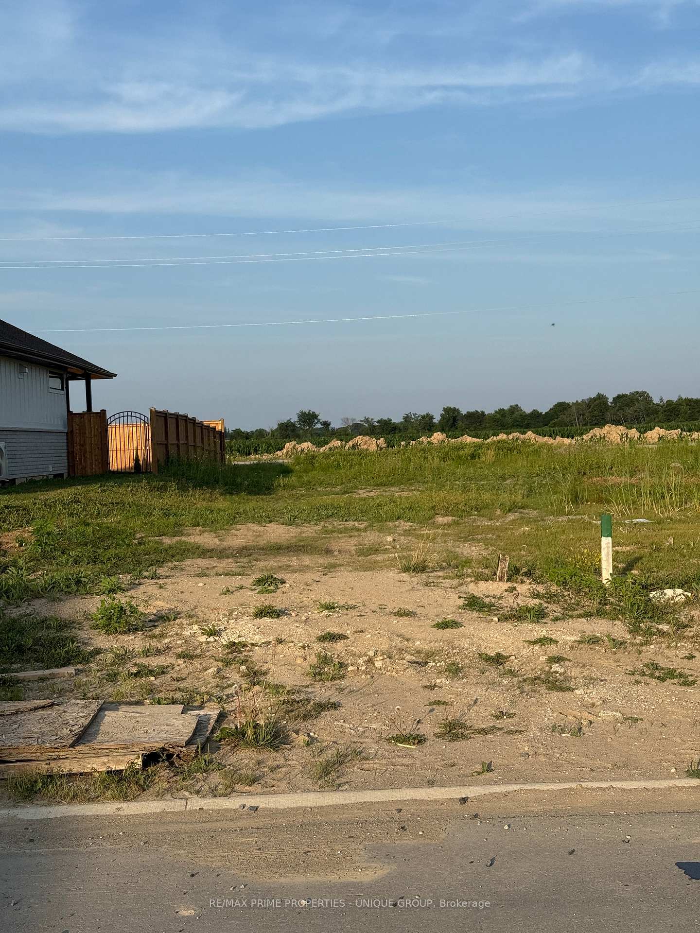 6719 Shaker Lane Plympton-Wyoming Ontario Canada Sale residential Linda Miller RE/MAX PRIME PROPERTIES UNIQUE GROUP, BROKERAGE