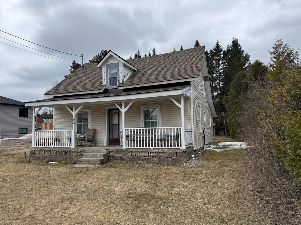 22 Wilson  St  Laurentian Hills Ontario Canada Sale residential Ted Wilson ROYAL LEPAGE TEAM REALTY, BROKERAGE